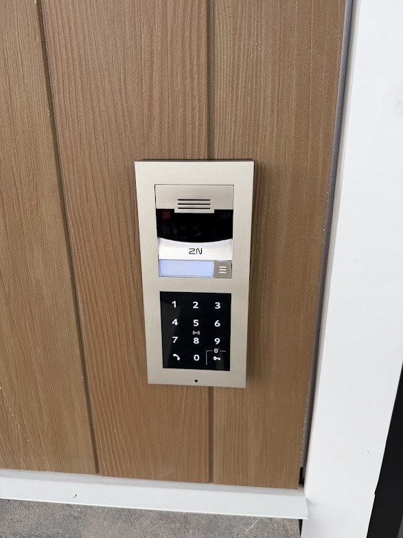 2N access control intercom with keypad